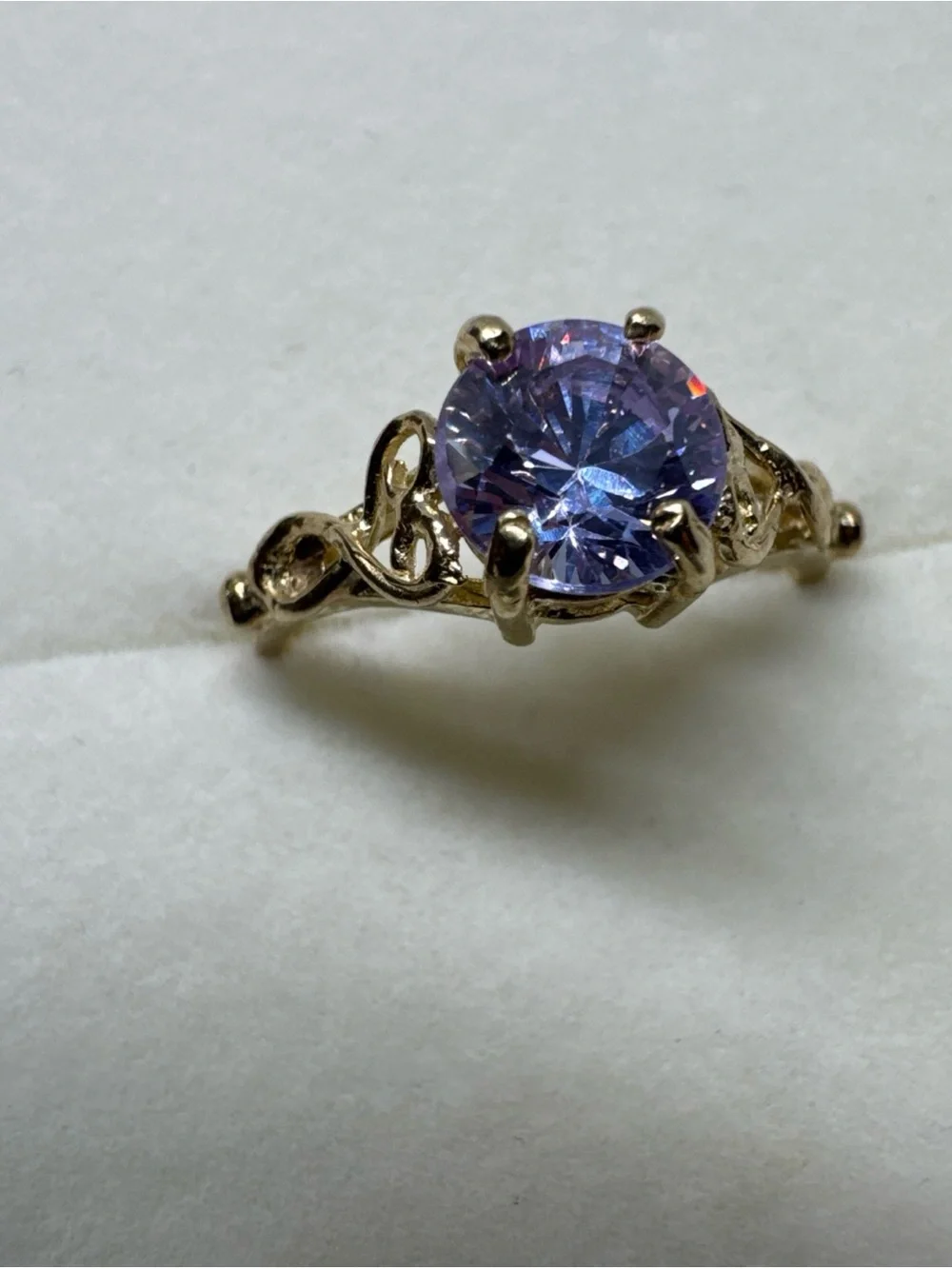 10k Yellow Gold Round CZ Light Purple Solitaire Sz 6.25 Engagement Ring 2.1g
